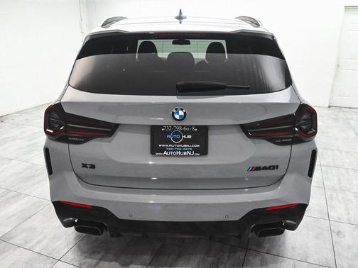 2024 BMW X3 M40i