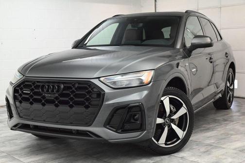2022 Audi Q5 45 S line Premium Plus