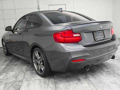 2016 BMW M235 i