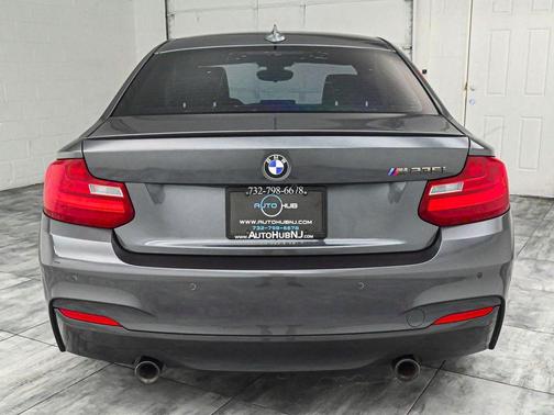 2016 BMW M235 i