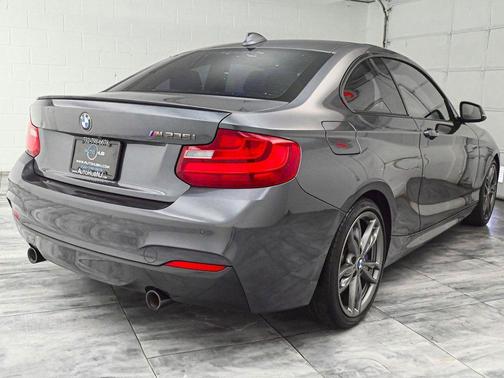 2016 BMW M235 i