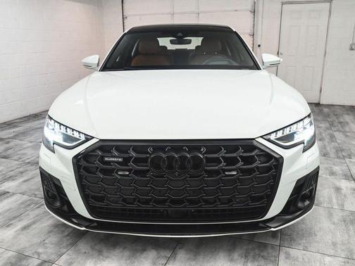 2023 Audi A8 L 55
