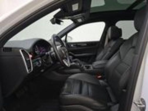 2022 Porsche Cayenne Platinum Edition