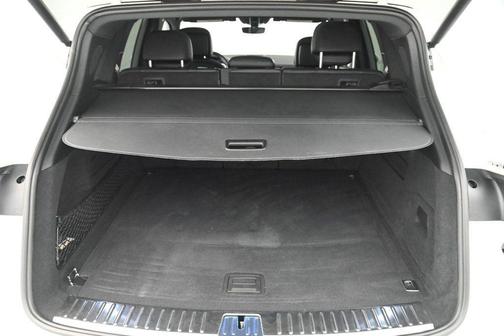 2022 Porsche Cayenne Platinum Edition