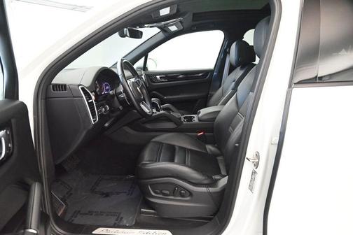 2022 Porsche Cayenne Platinum Edition