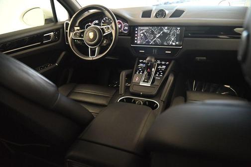 2022 Porsche Cayenne Platinum Edition