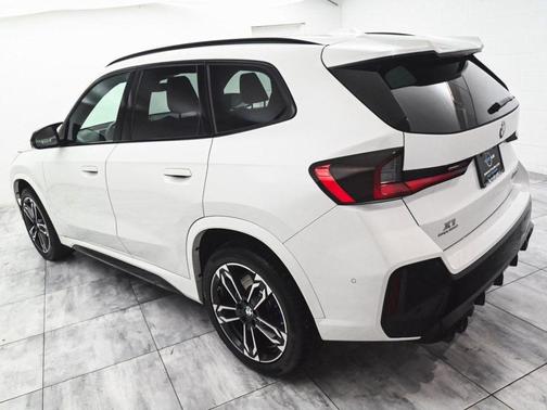 2025 BMW X1 M35i