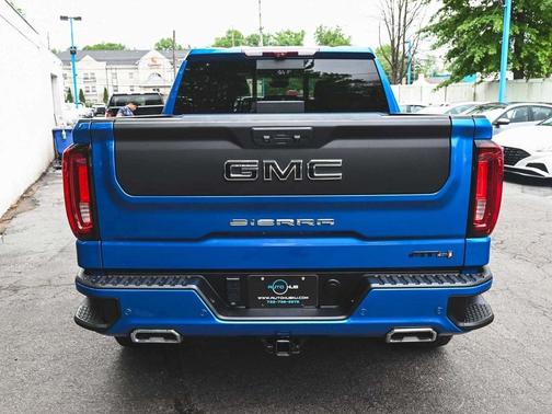 2022 GMC Sierra 1500 AT4