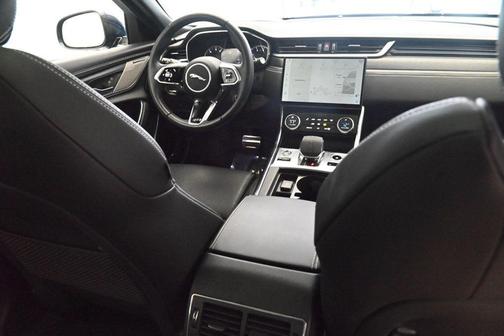 2023 Jaguar XF P300 R-Dynamic SE