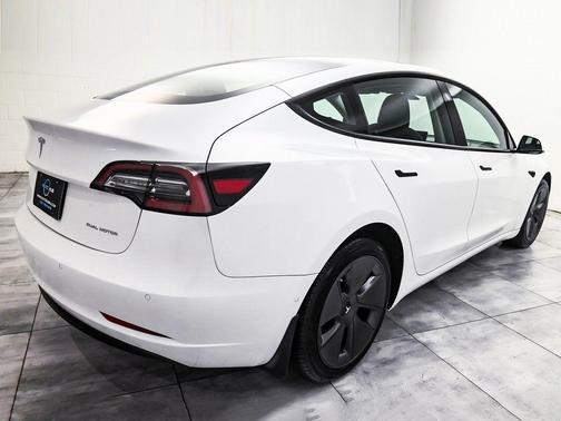 2022 Tesla Model 3 Long Range