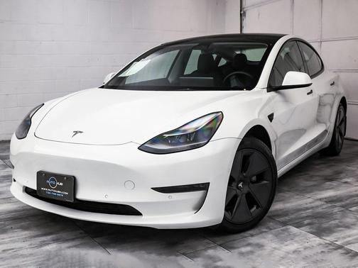 2022 Tesla Model 3 Long Range