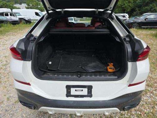 2022 BMW X6 xDrive40i