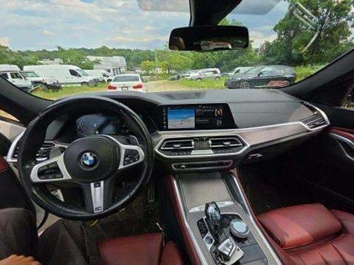 2022 BMW X6 xDrive40i