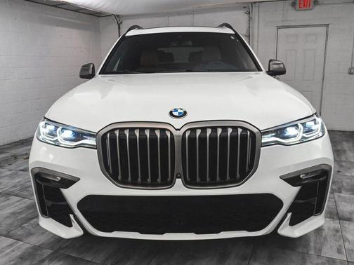 2020 BMW X7 M50i