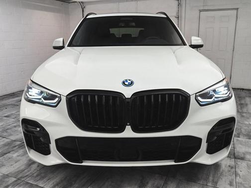 2022 BMW X5 PHEV xDrive45e