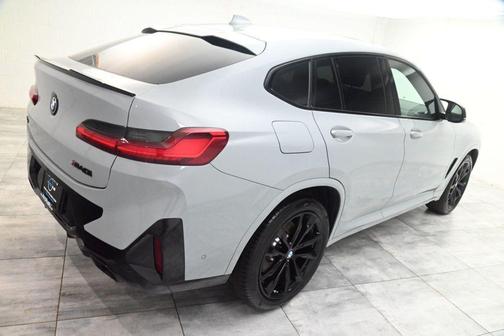 2024 BMW X4 M40i