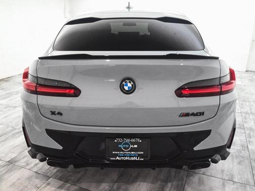 2024 BMW X4 M40i