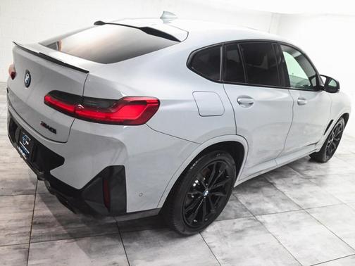 2024 BMW X4 M40i