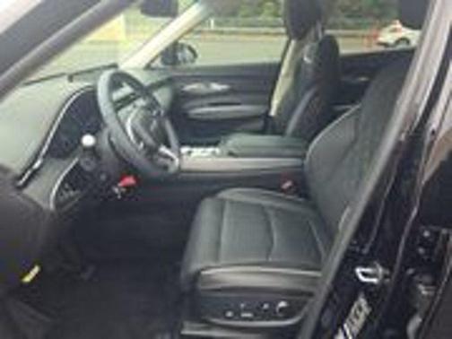 2024 Genesis Electrified GV70 Advanced