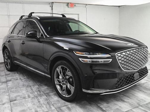 2024 Genesis Electrified GV70 Advanced