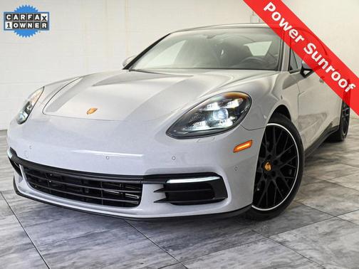 2020 Porsche Panamera 4