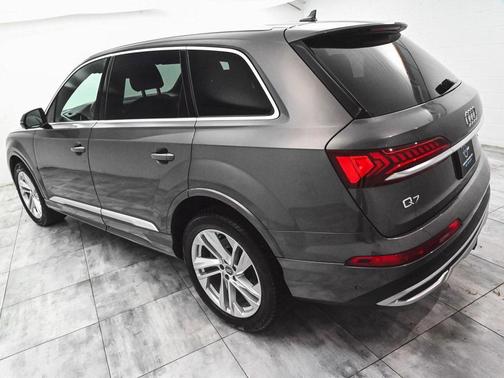2021 Audi Q7 55 Premium Plus