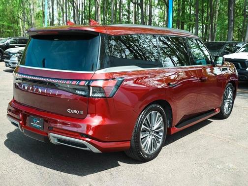 2025 INFINITI QX80 SENSORY
