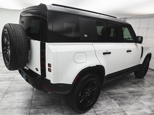 2023 Land Rover Defender 110 S