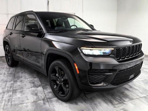 2023 Jeep Grand Cherokee Altitude