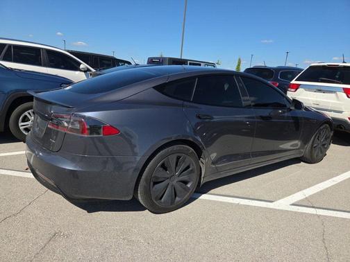 2021 Tesla Model S Plaid