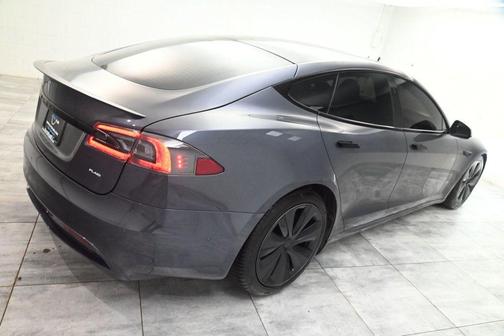 2021 Tesla Model S Plaid