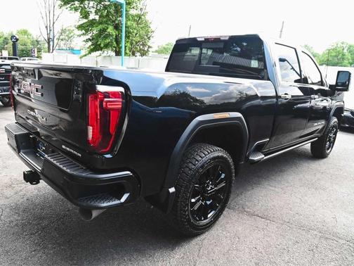 2023 GMC Sierra 2500 Denali