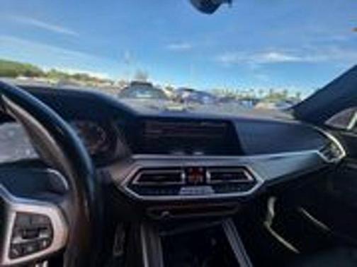 2021 BMW X5 M50i