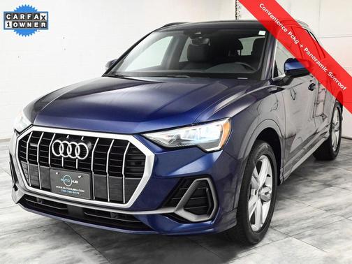 2022 Audi Q3 45 S line Premium