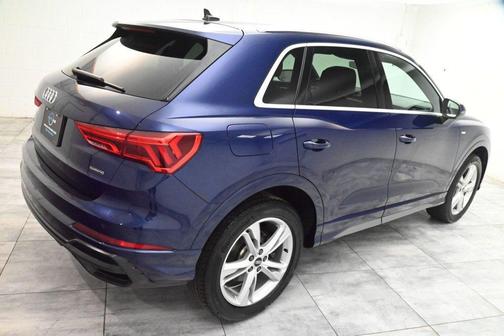 2022 Audi Q3 45 S line Premium