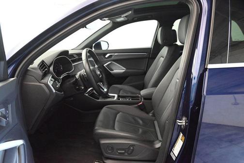2022 Audi Q3 45 S line Premium