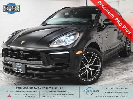 2023 Porsche Macan Base
