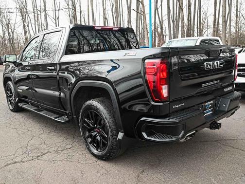 2022 GMC Sierra 1500 Limited Elevation