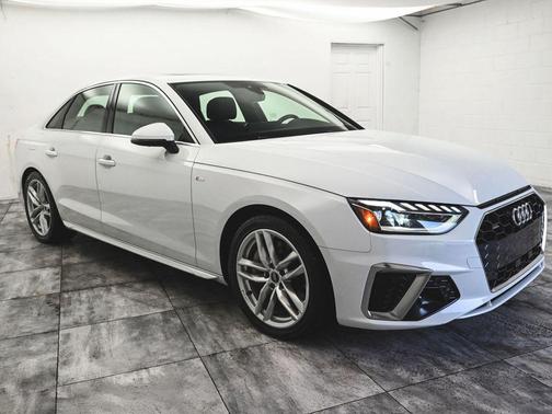 2023 Audi A4 45 S line Premium Plus