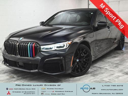 Carbon Black Metallic 2022 BMW 750 i xDrive