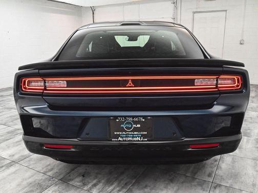 2025 Dodge Charger Daytona Scat Pack