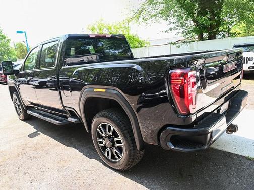 2023 GMC Sierra 2500 AT4