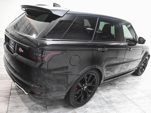 2022 Land Rover Range Rover SVR Carbon Edition