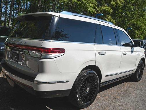 2023 Lincoln Navigator Reserve