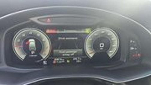 2022 Audi Q7 45 Premium Plus