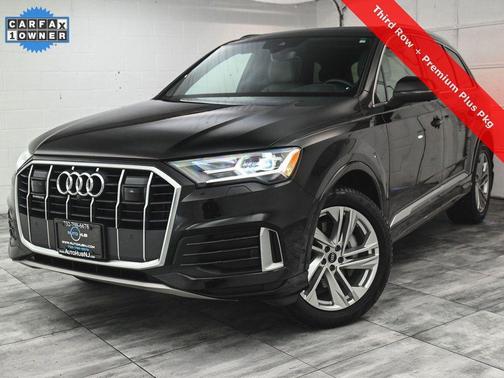 2022 Audi Q7 45 Premium Plus
