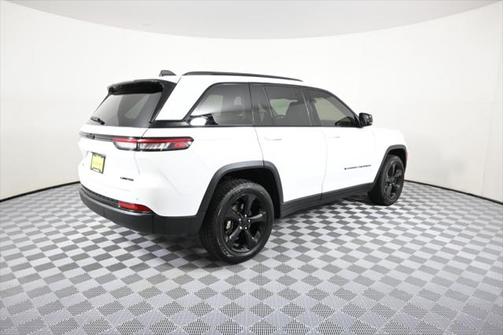 2023 Jeep Grand Cherokee Limited X