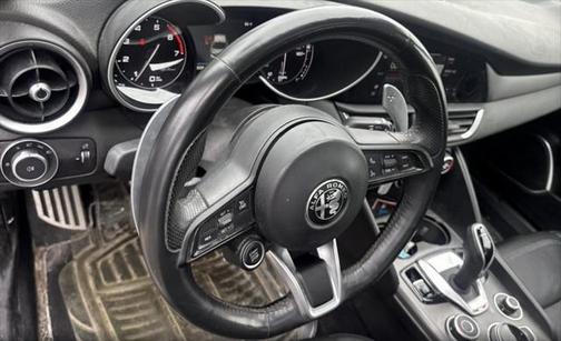 2020 Alfa Romeo Giulia Sport