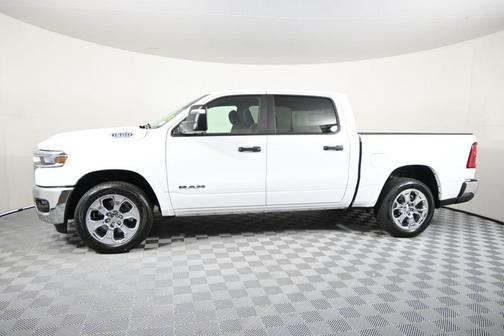 Bright White Clearcoat 2025 RAM 1500 Big Horn/Lone Star