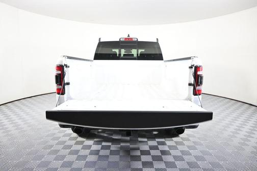 Bright White Clearcoat 2020 RAM 1500 Laramie